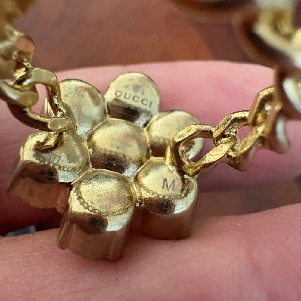 New with box Gucci Gold Tone Pearl Cluster Ring Interlocking Logo fits 8.5/9 - Picture 6 of 9